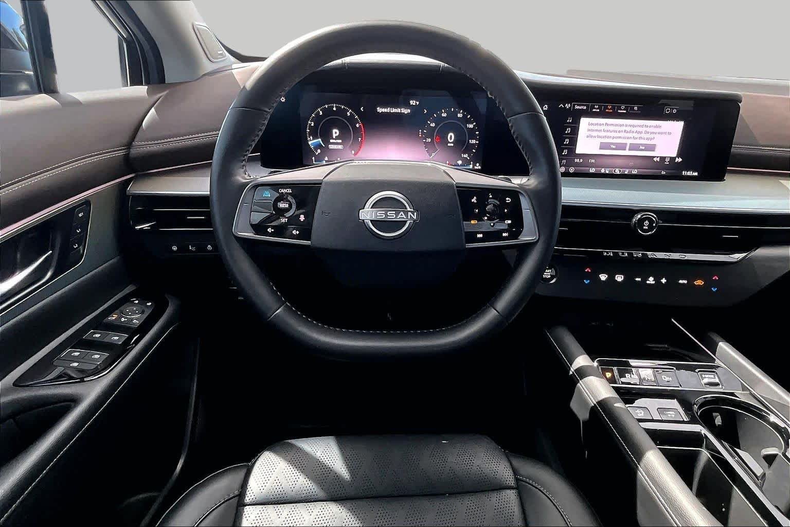 Pre-Owned 2025 Nissan Murano Platinum