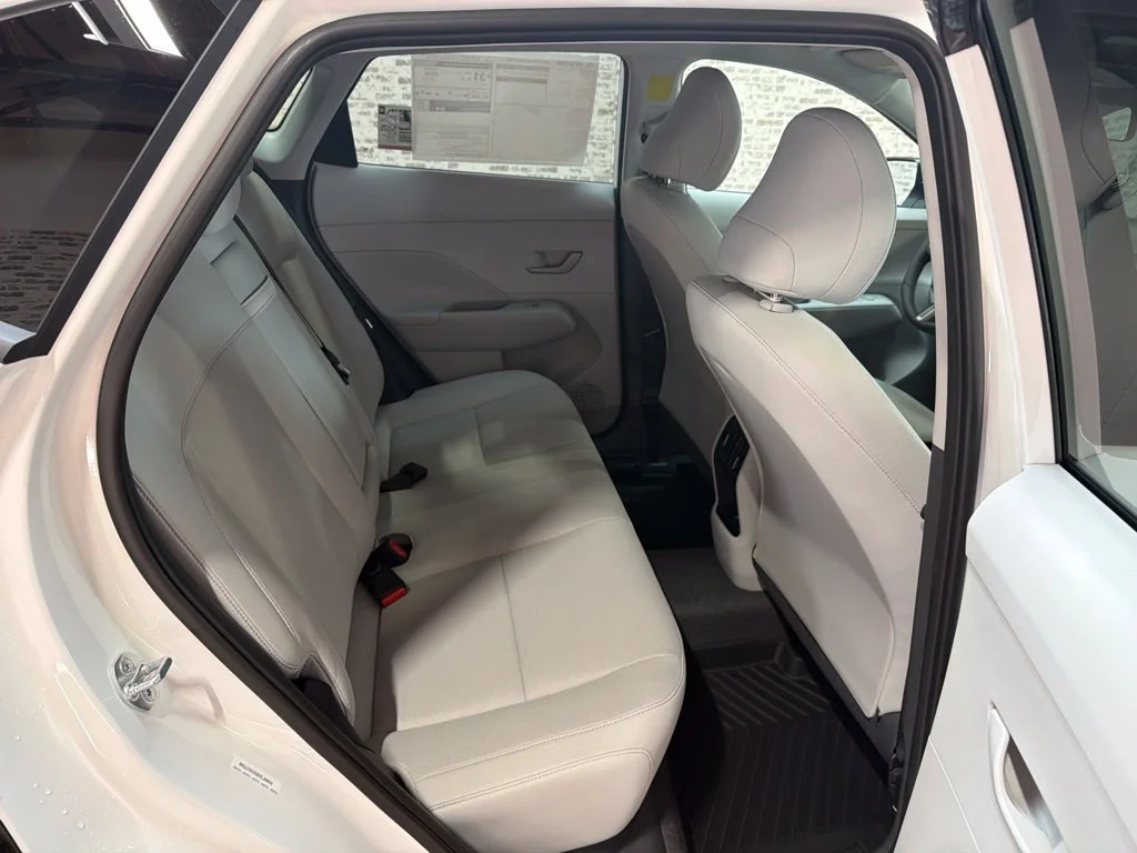 New 2027 Atlas White Hyundai SEL Sport image 11