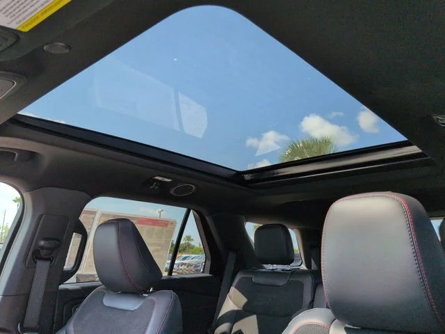 New 2026 Space White Metallic Ford ST image 17