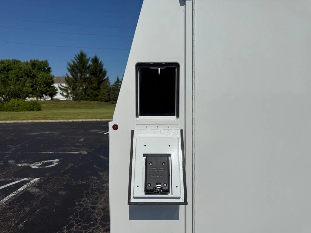 New 2026 Oxford White Ford E-350 SRW image 45