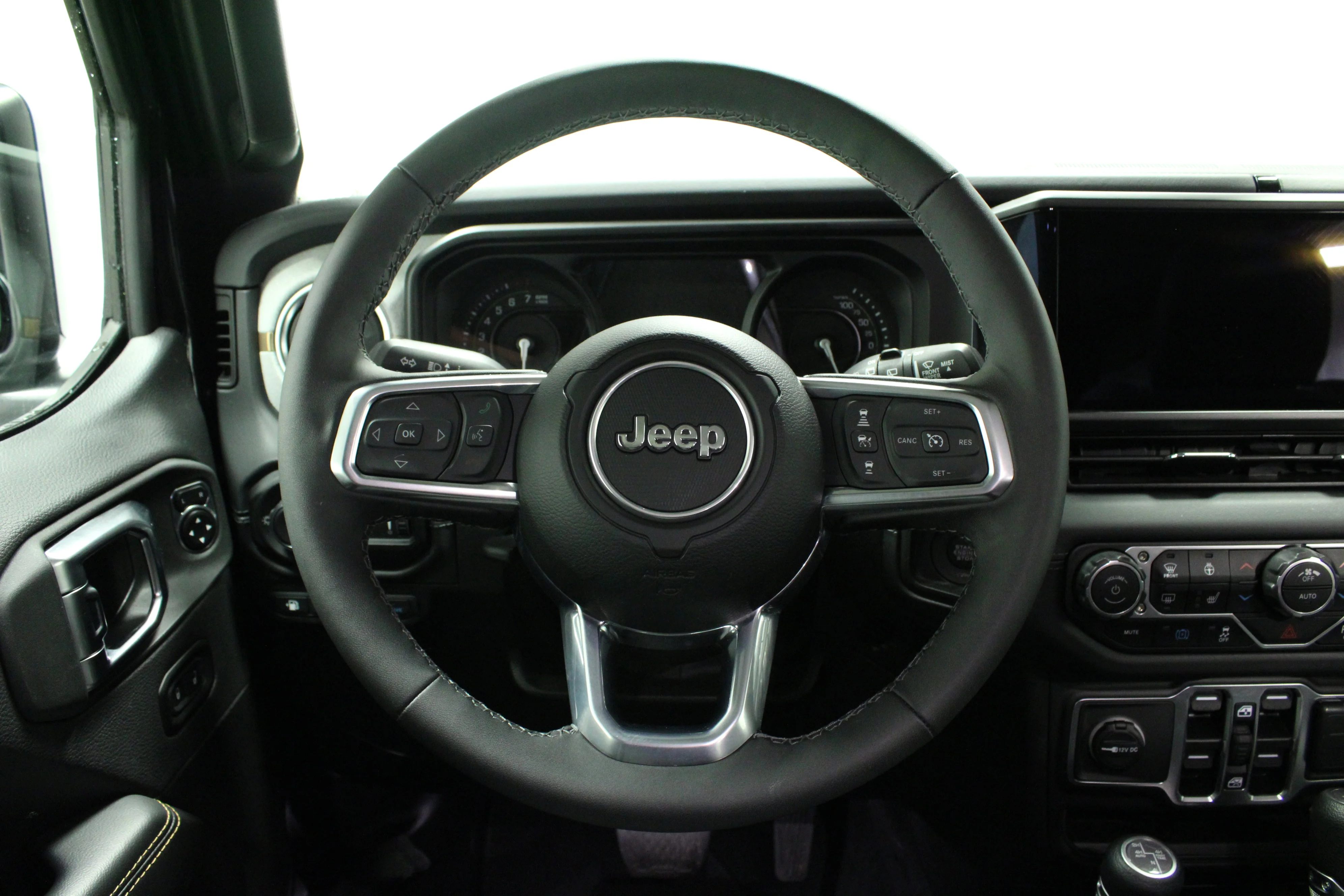 Used 2025 Black Clearcoat Jeep Sahara image 21