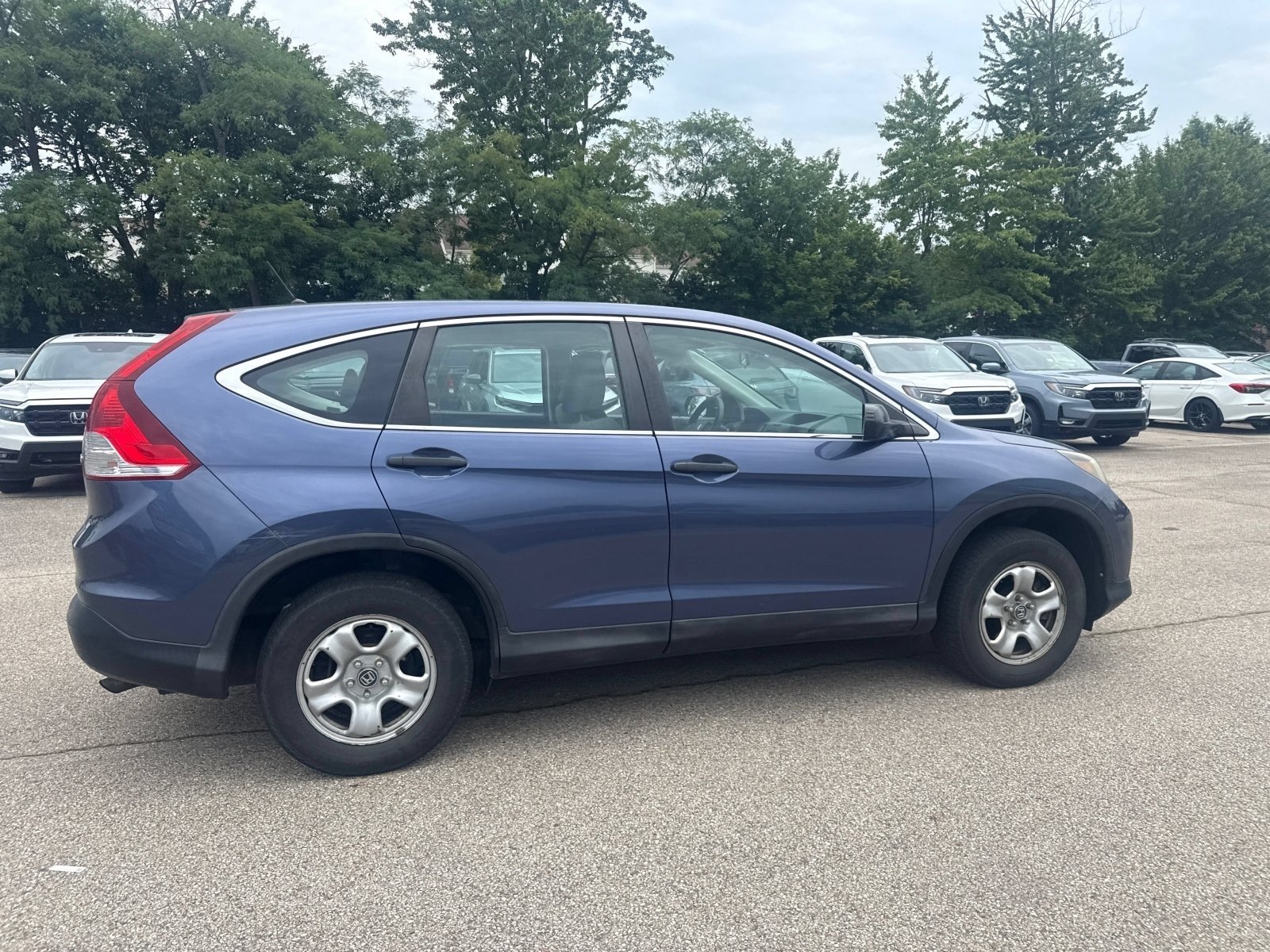 Used 2013 Twilight Blue Metallic Honda LX image 29