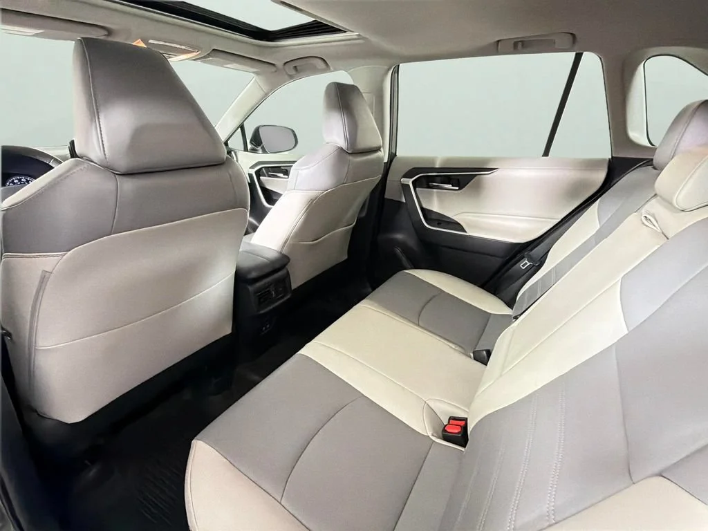 2020 Toyota RAV4 XLE Premium - Photo 28