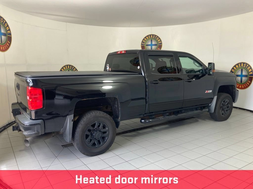 2018 Chevrolet Silverado 2500HD LT - Photo 11