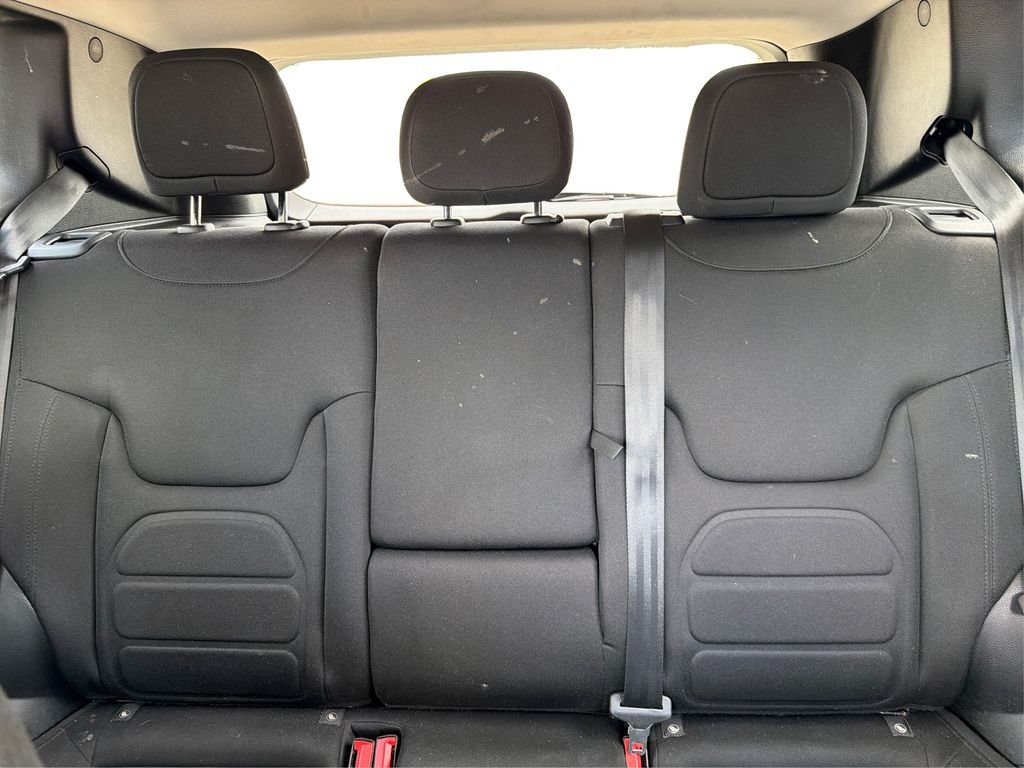 Used 2020 Slate Blue Pearlcoat Jeep Latitude image 15