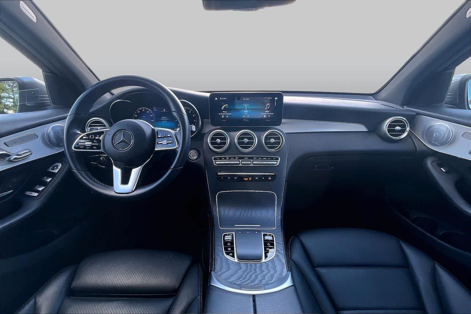 Used 2020 Selenite Grey Metallic Mercedes-Benz GLC 300 image 15