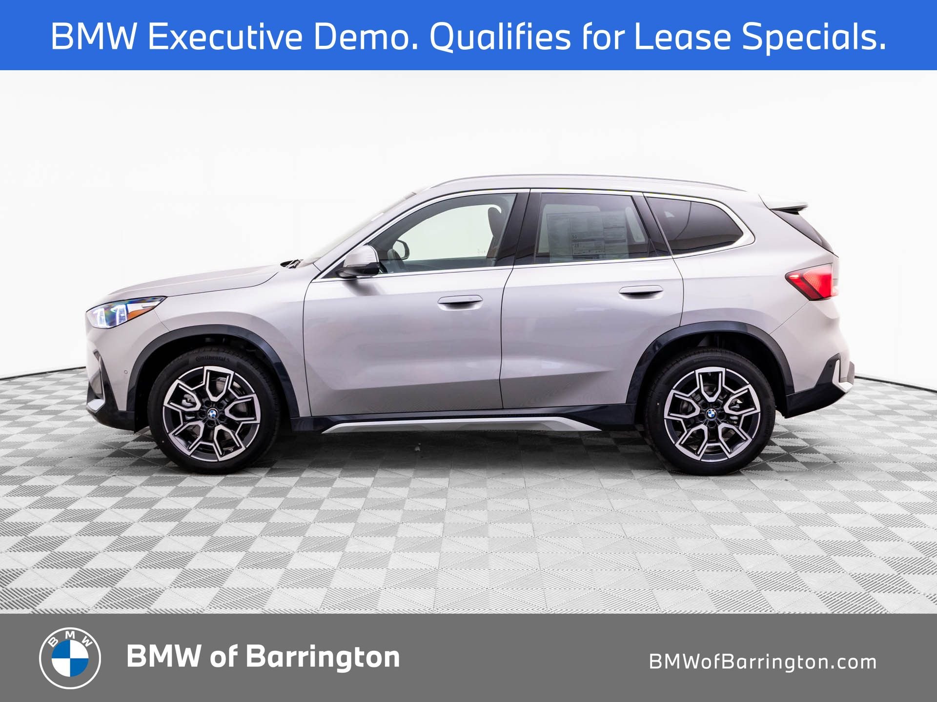 New 2026 Space Silver Metallic BMW xDrive28i image 2