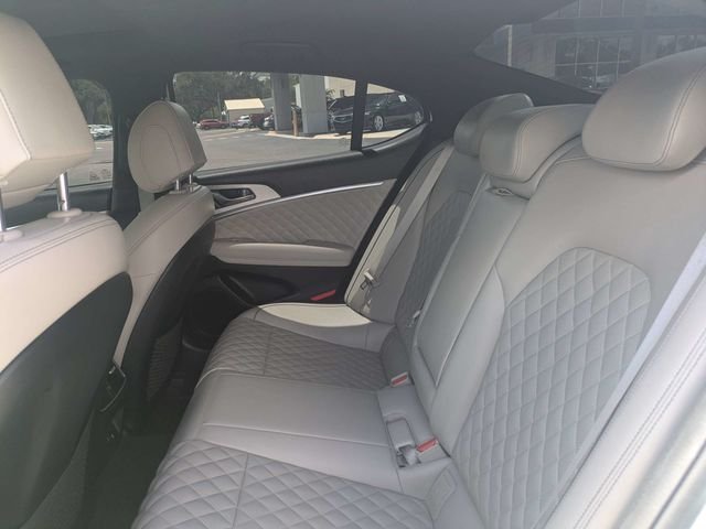 Used 2023 White Genesis 3.3T image 12