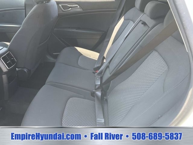 2024 Kia Sportage LX - Photo 14
