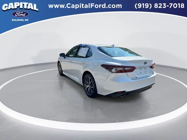 Used 2023 Beige Toyota XLE image 6