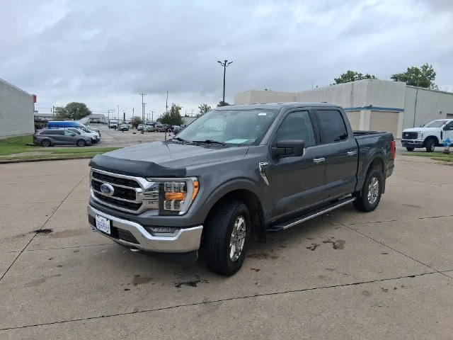 Used 2021 Gray Ford XLT image 1