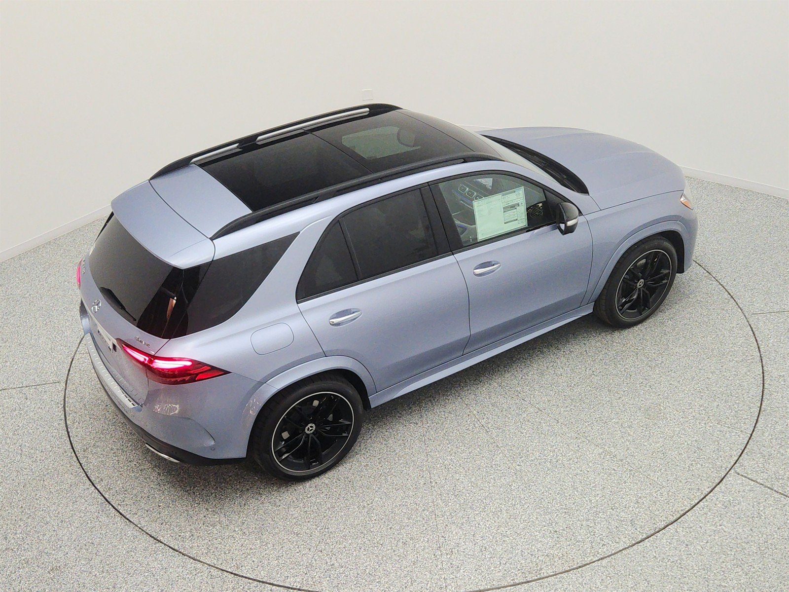 New 2026 MANUFAKTUR Cote d'Azur Light Blue Metallic Mercedes-Benz GLE 450 4MATIC® SUV image 20