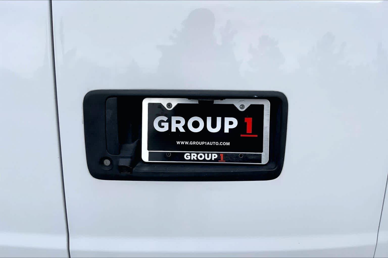Used 2023 Summit White Chevrolet  image 10