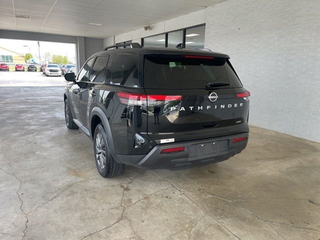 Used 2025 Black Nissan SV image 4