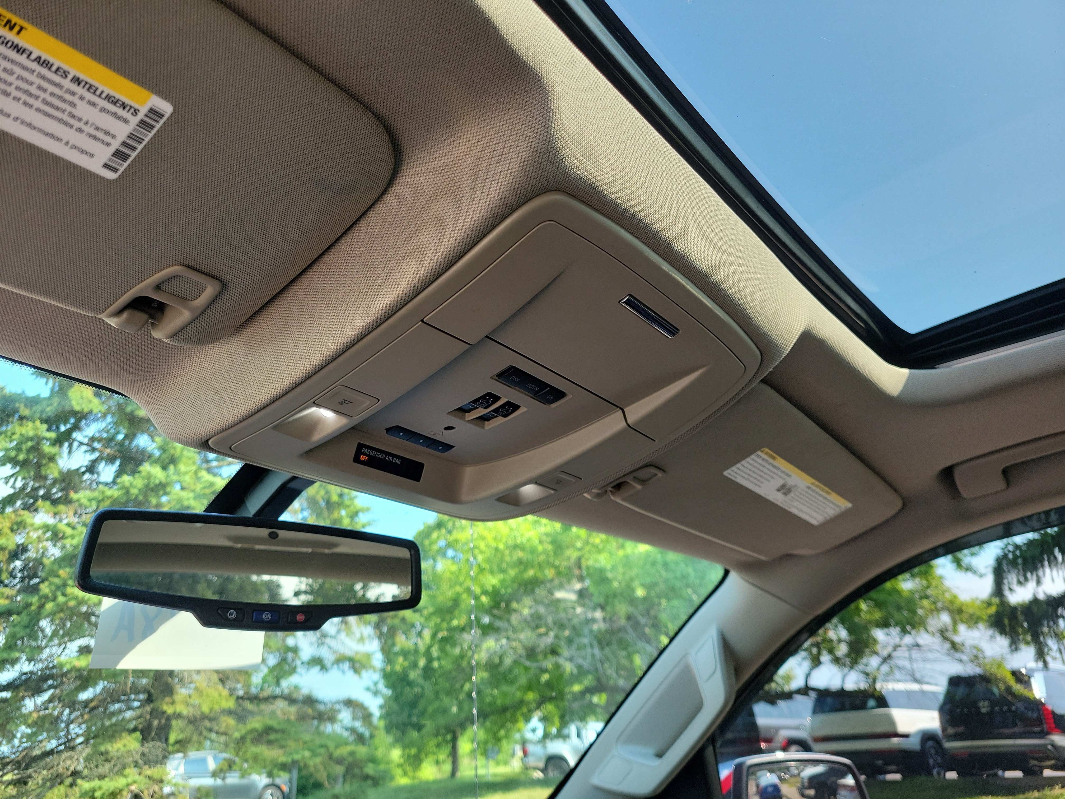 Used 2018 Cardinal Red GMC SLT image 30