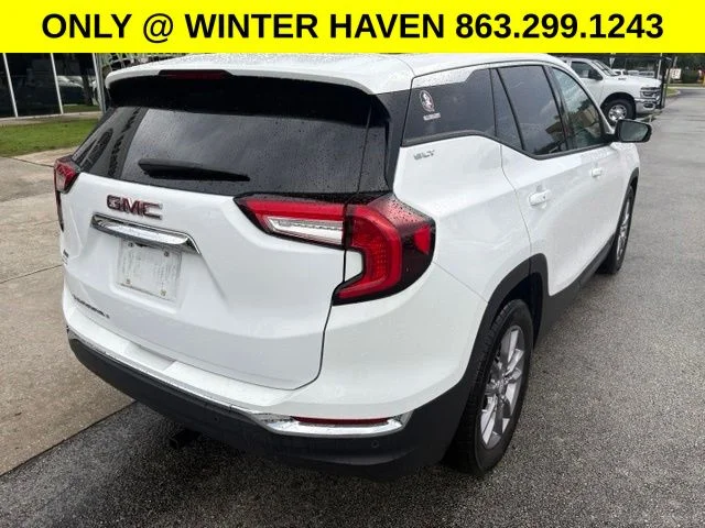 Used 2023 White GMC SLT image 4