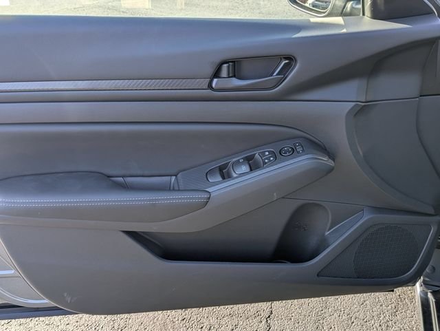 New 2026 Gun Metallic Nissan 2.5 SV image 18