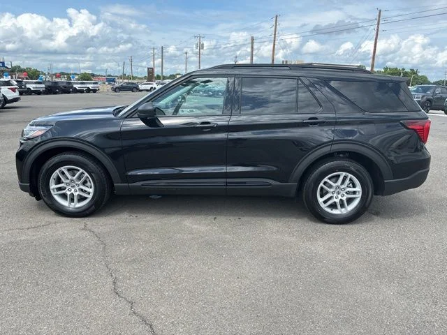 New 2026 Agate Black Metallic Ford Active image 2