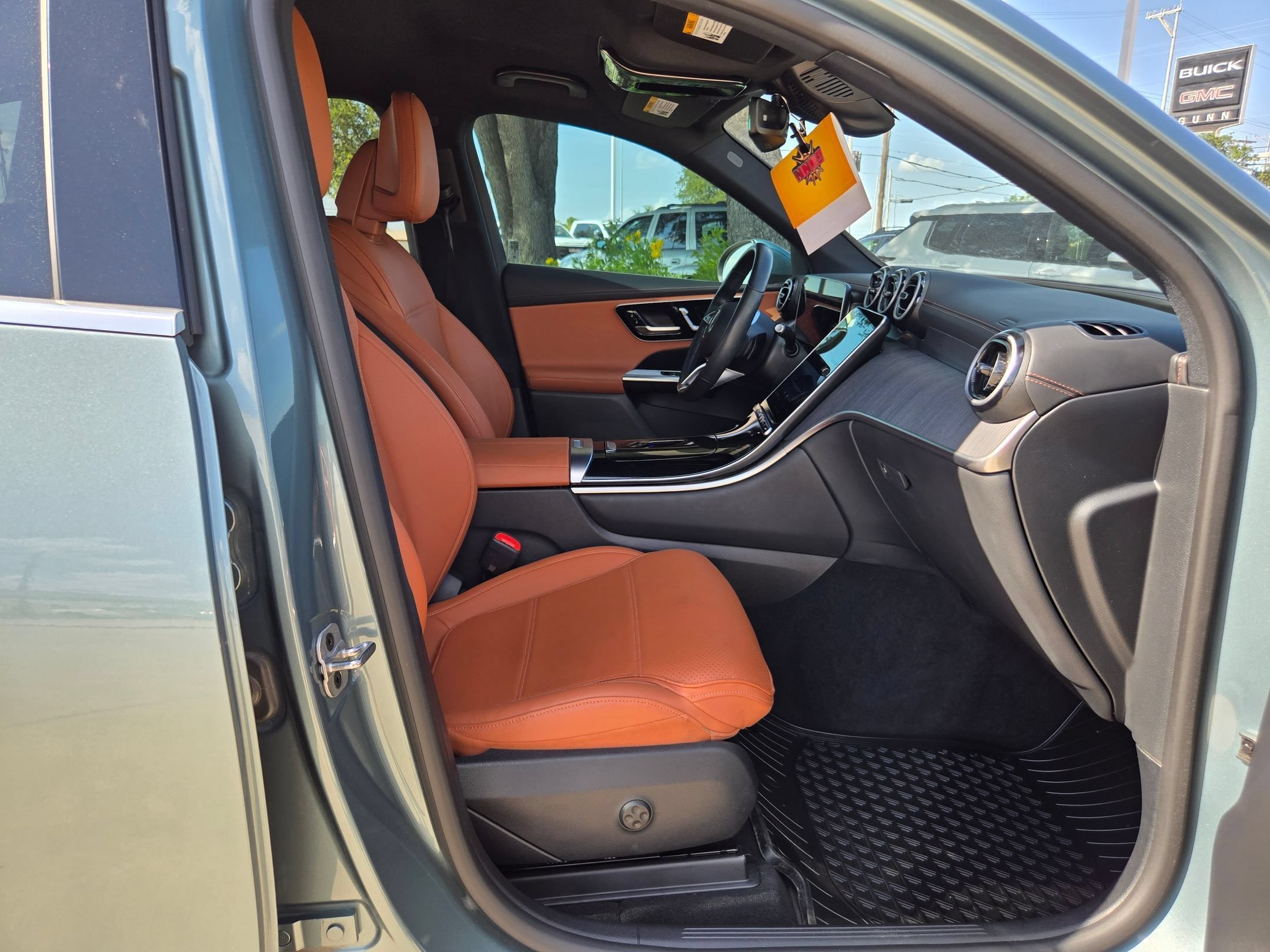 2025 Mercedes-Benz GLC Base - Photo 23