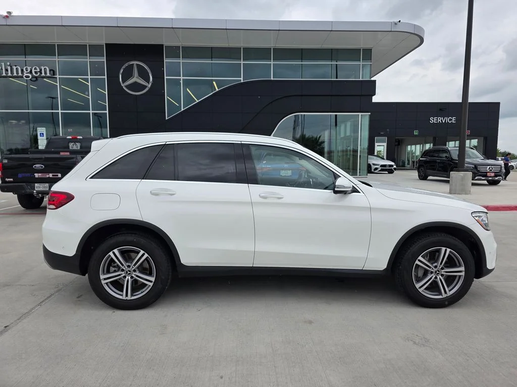 Used 2022 White Mercedes-Benz GLC 300 image 8