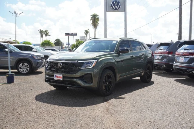 2026 Volkswagen Atlas Cross Sport 2.0T SEL R-Line Black