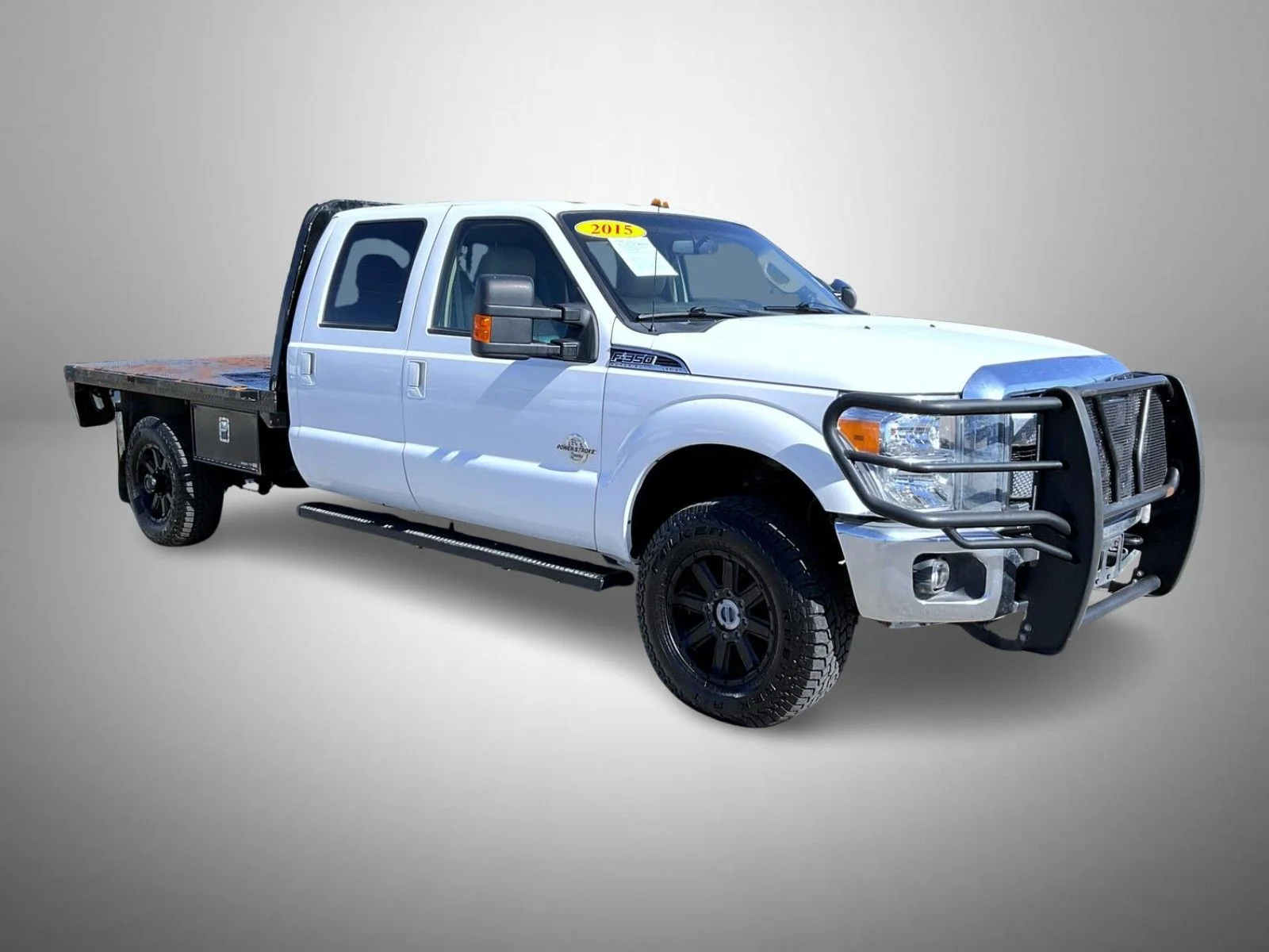 Used 2015 White Ford Lariat image 3