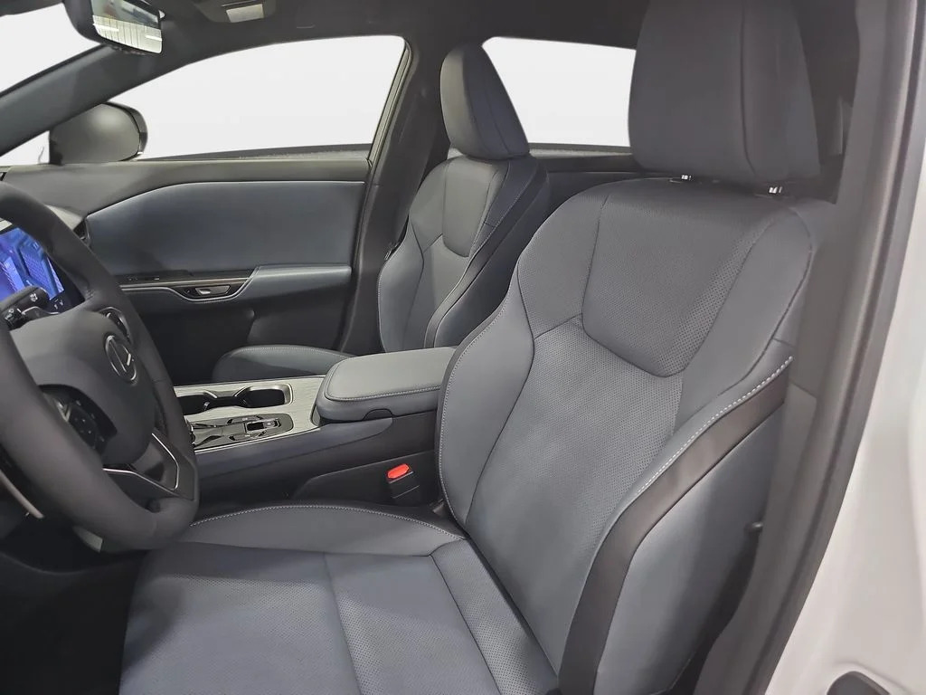 New 2026 Oxygen White Lexus PREMIUM AWD image 14