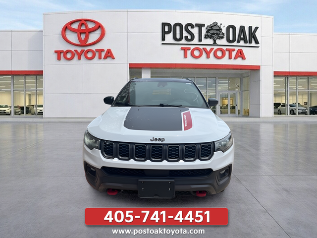 2025 Jeep Compass Trailhawk - Photo 2