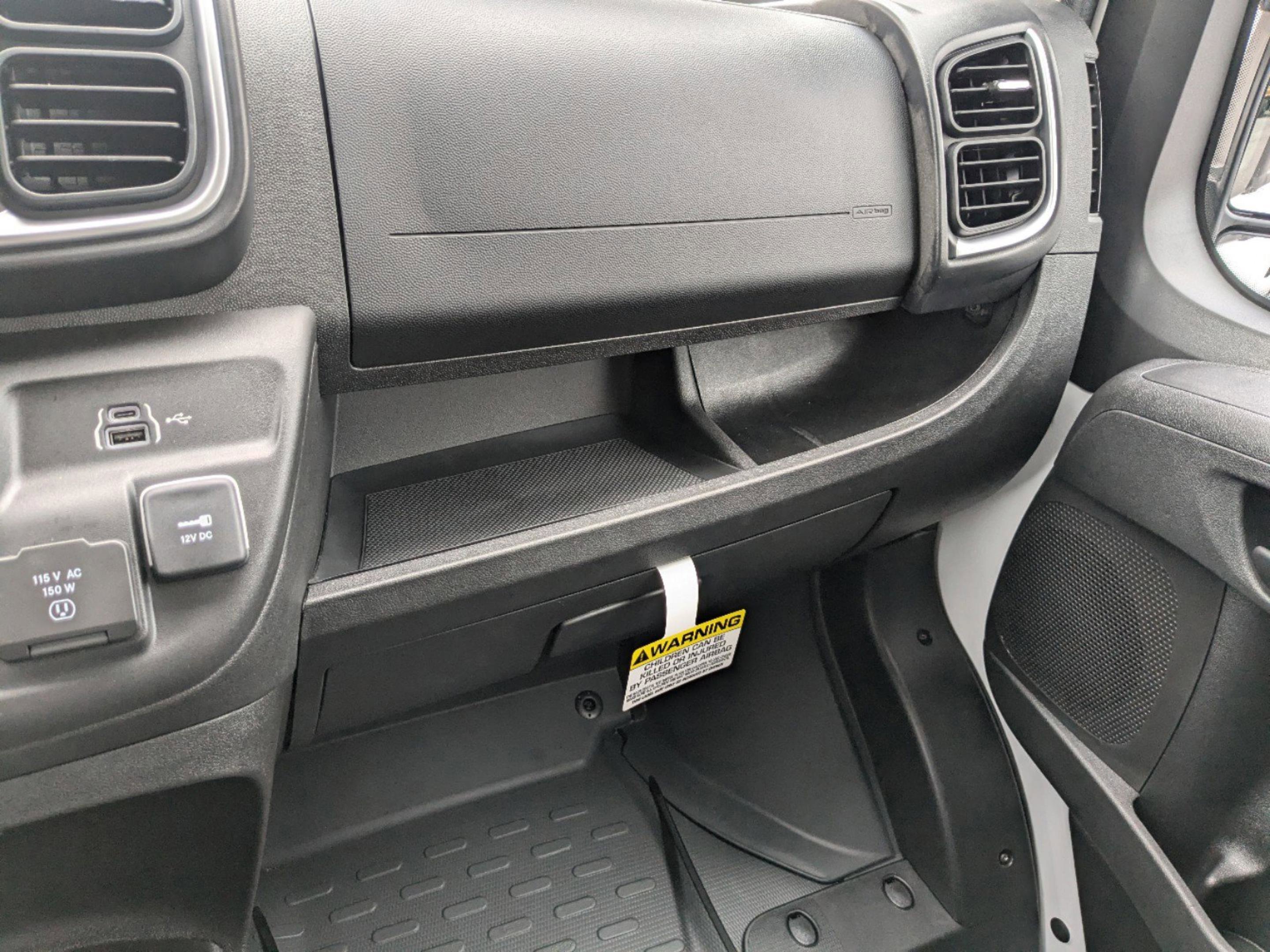 2025 RAM ProMaster Window Van Base - Photo 28