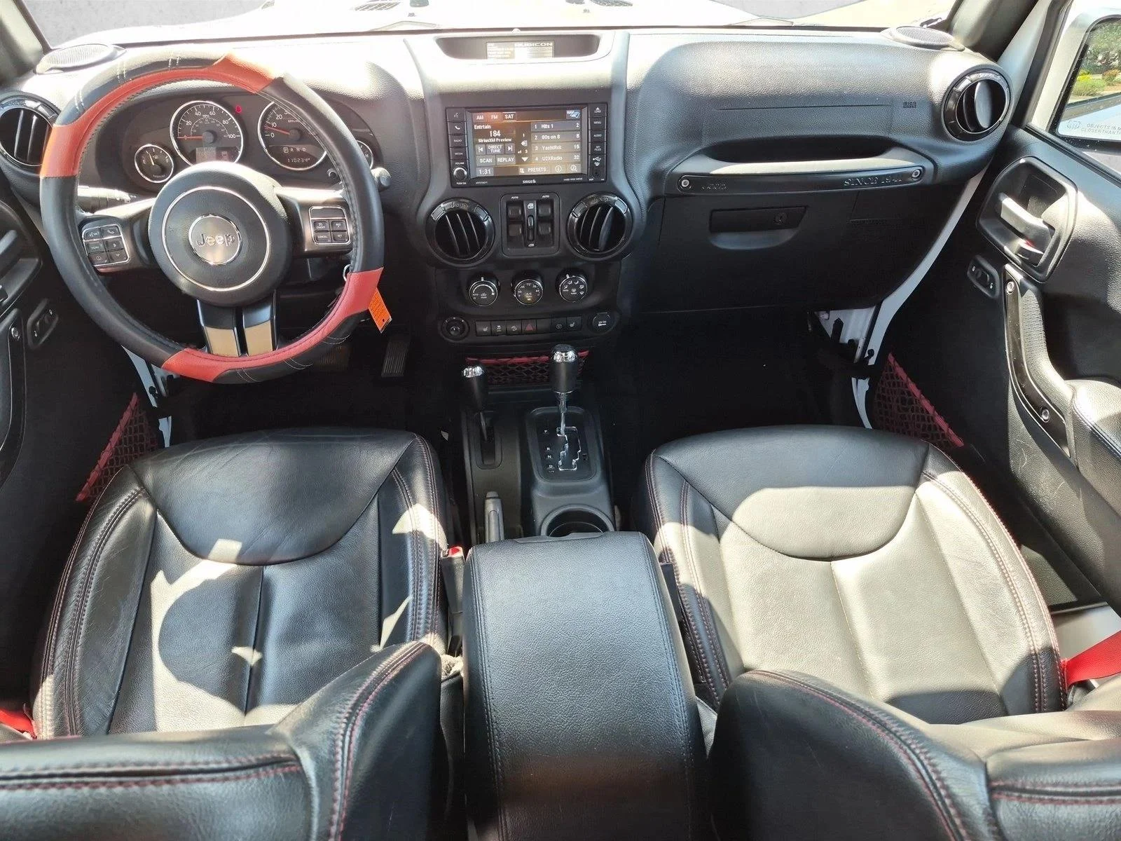 Used 2018 Bright White Clearcoat Jeep Rubicon Recon image 15