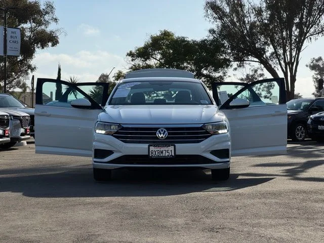 Used 2021 White Volkswagen 1.4T SE image 29