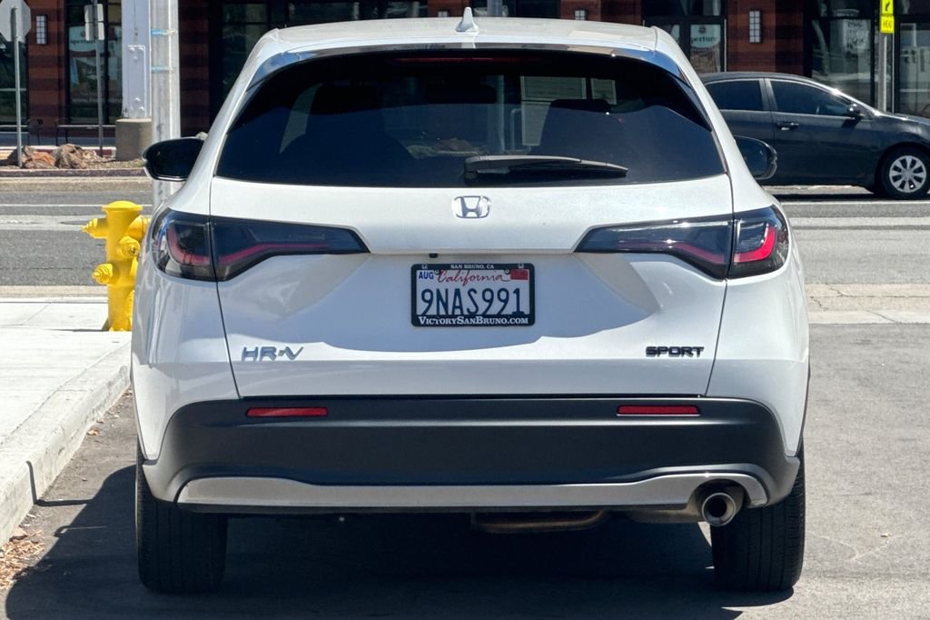 Certified Used 2025 Platinum White Pearl Honda Sport image 5