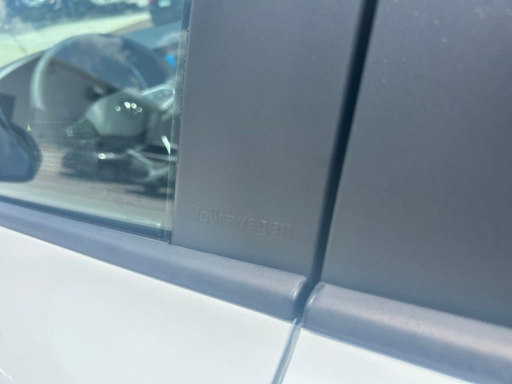 New 2026 White Volkswagen 1.5T SE Black image 28