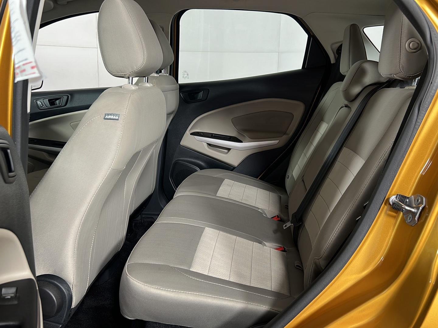 Used 2022 Luxe Yellow Ford S image 8