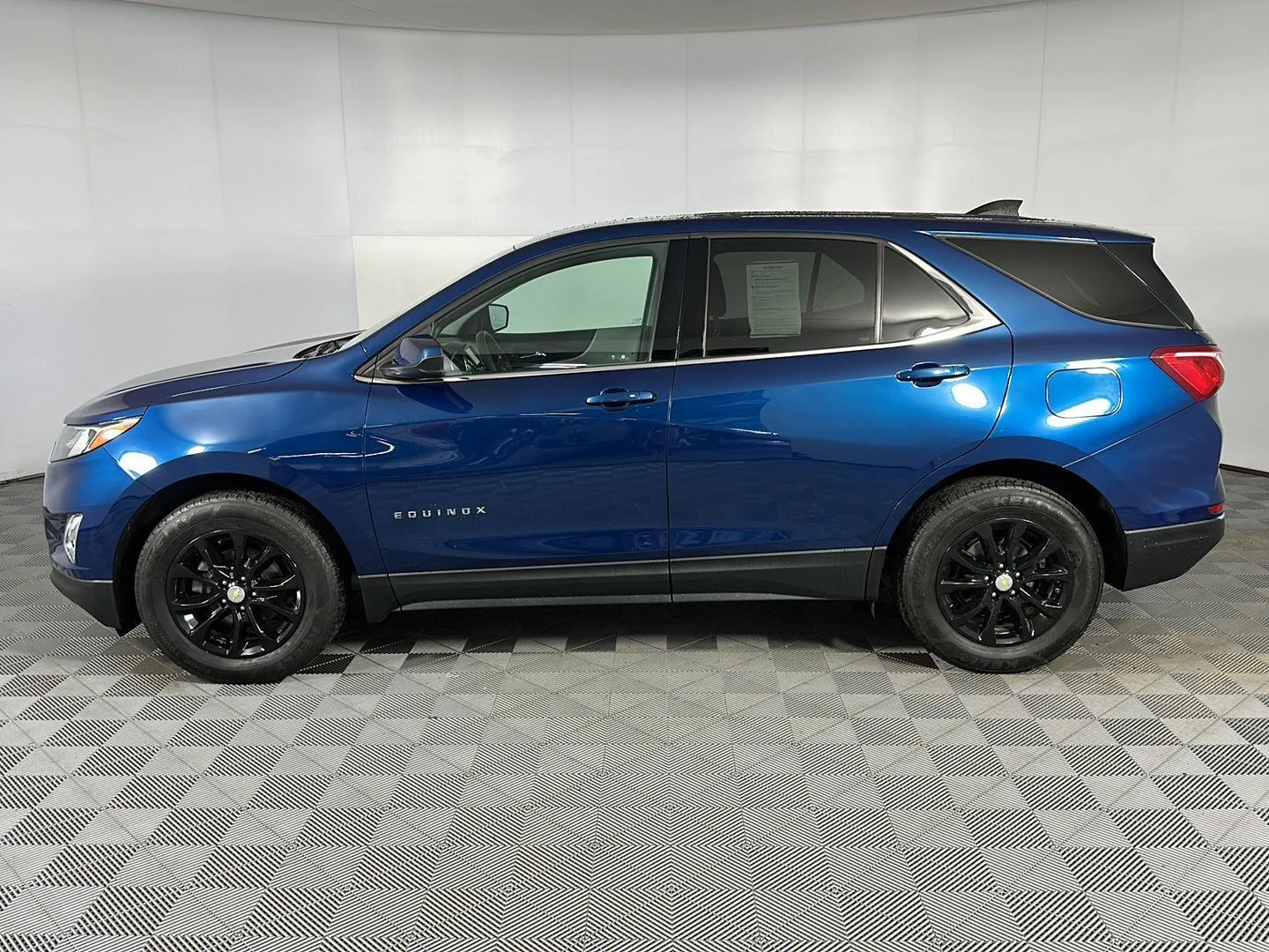 Used 2019 Pacific Blue Metallic Chevrolet LT image 5