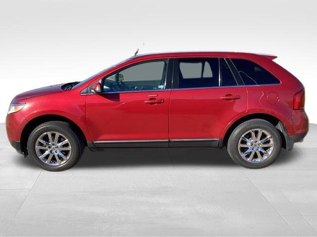 Used 2011 Red Ford Limited image 1