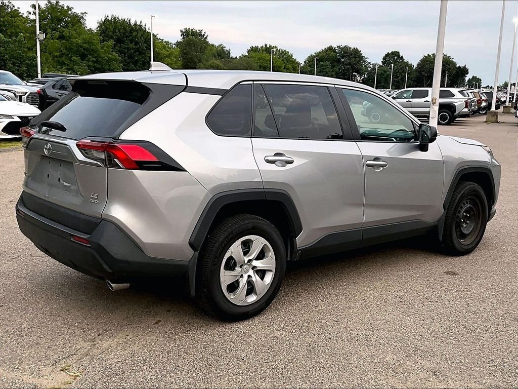 Used 2022 Silver Toyota LE image 6