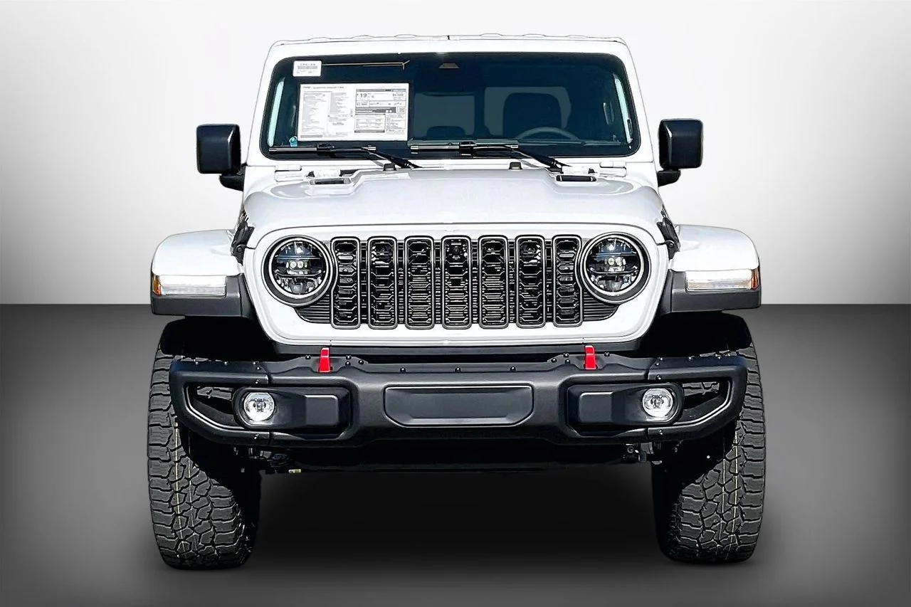 New 2026 Bright White Clearcoat Jeep Rubicon X image 3
