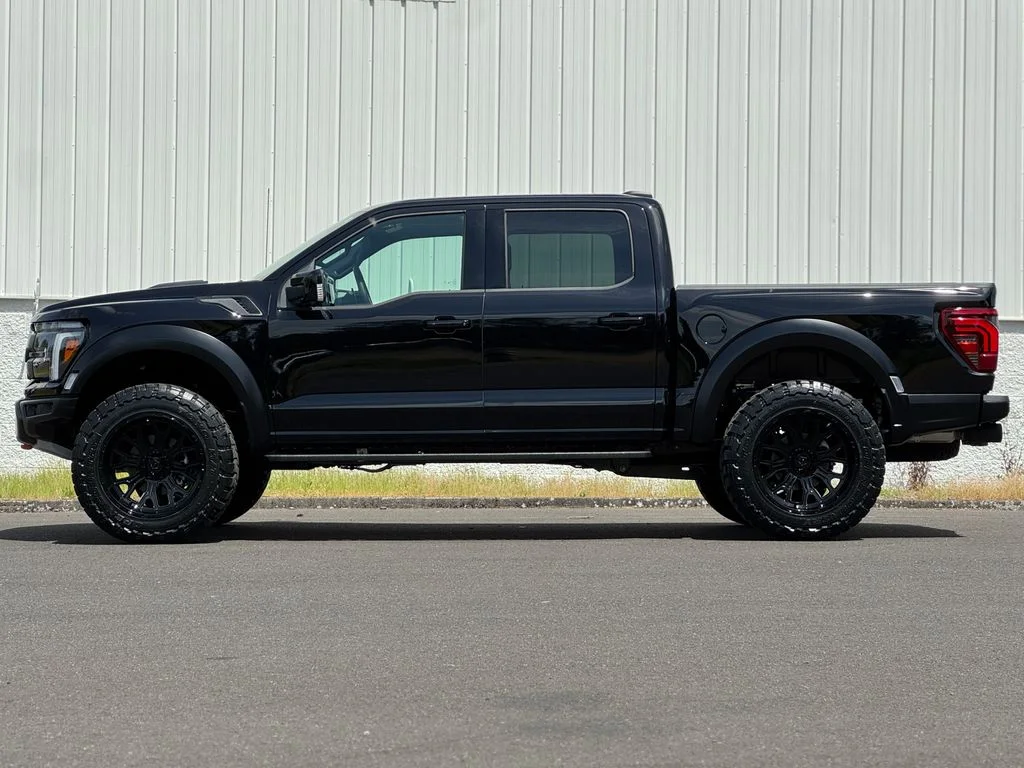 2025 Ford F-150 Raptor - Photo 4