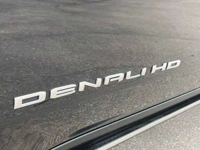 Used 2026 Onyx Black GMC Denali Ultimate image 12