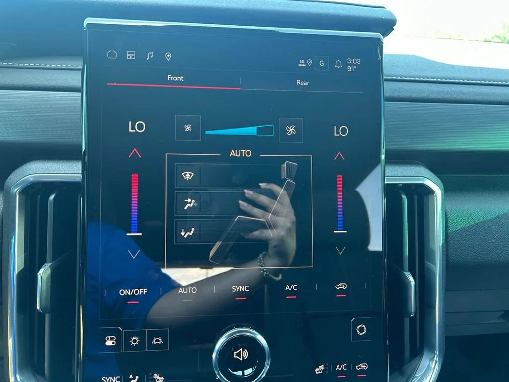 New 2026 Summit White GMC Elevation image 23