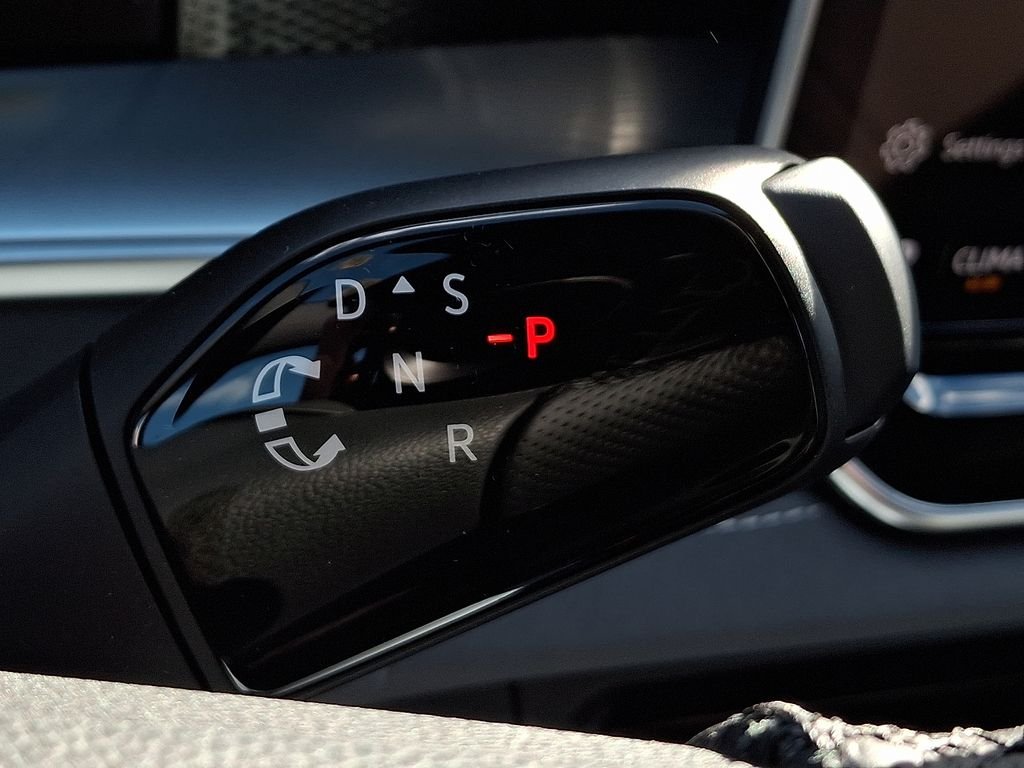 2026 Volkswagen Tiguan SE R-LINE BLACK - Photo 7