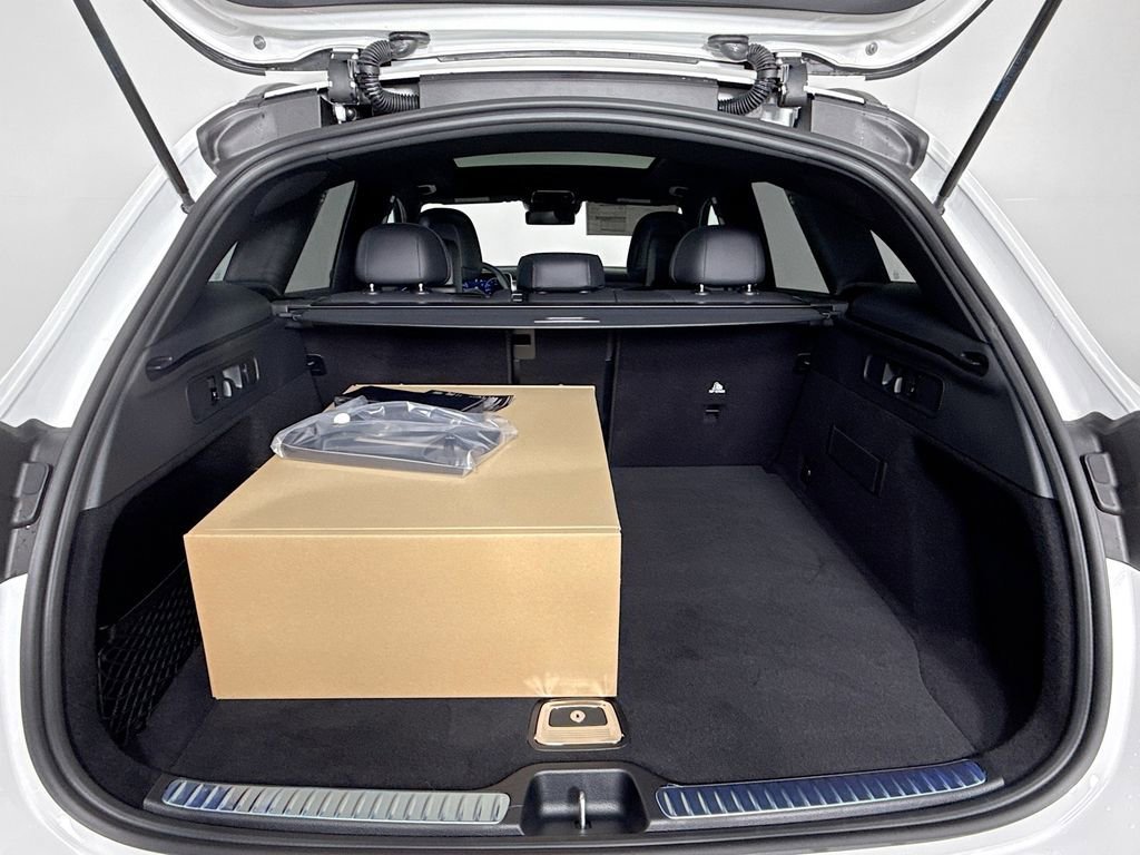 New 2026 Polar White Mercedes-Benz GLC 300 image 61