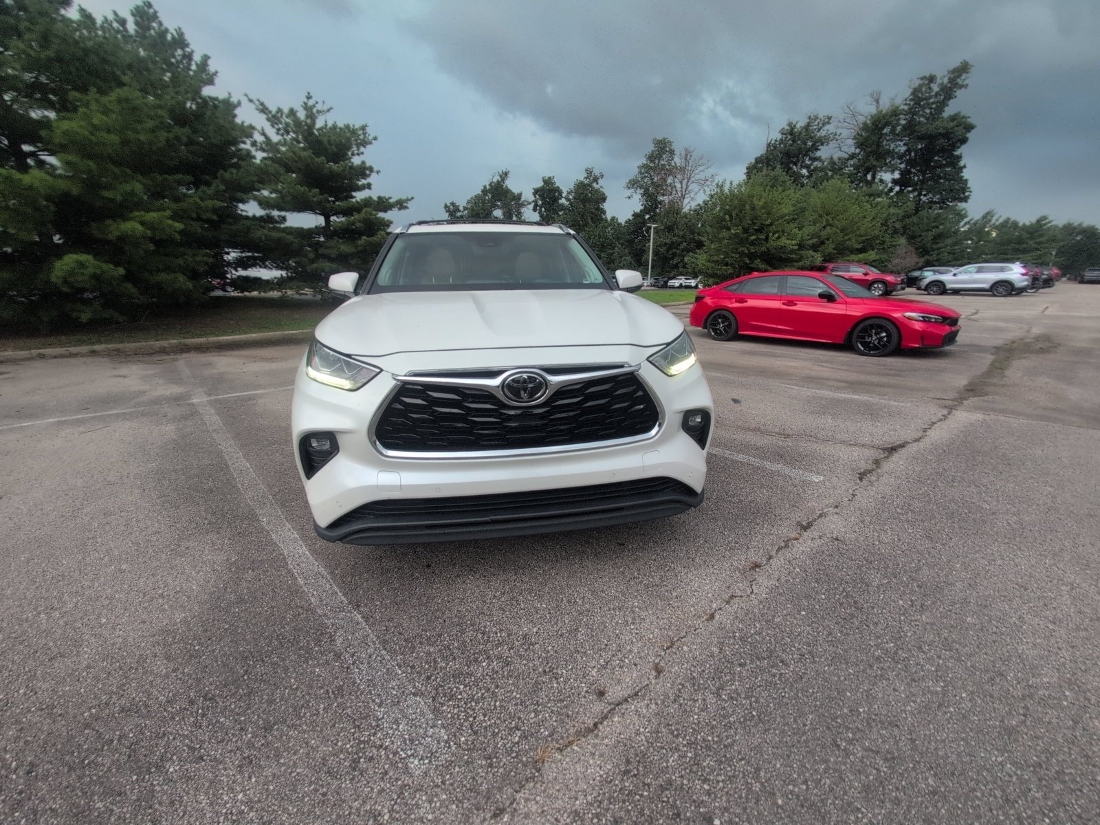 Used 2020 Blizzard Pearl Toyota Limited image 19