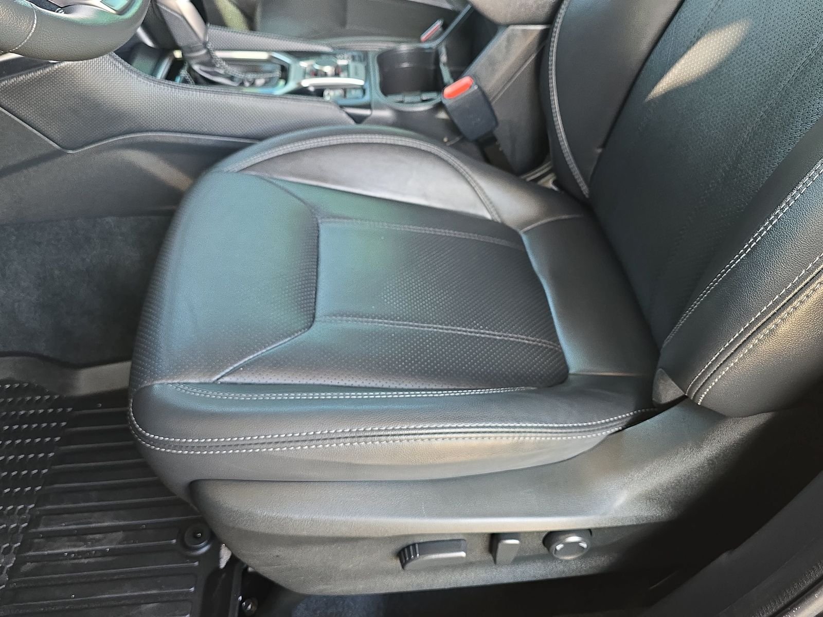 Used 2023 Black Subaru Touring image 29