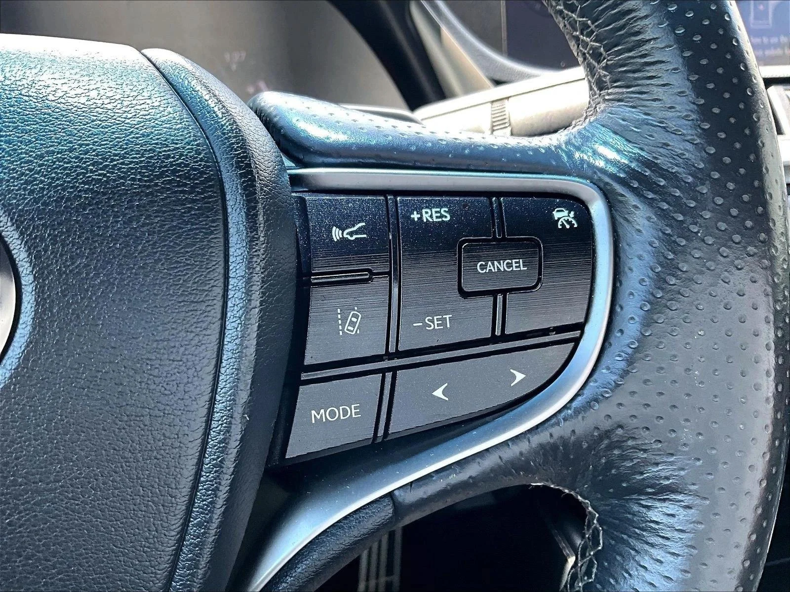 Used 2019 Red Lexus ES 350 F SPORT image 19