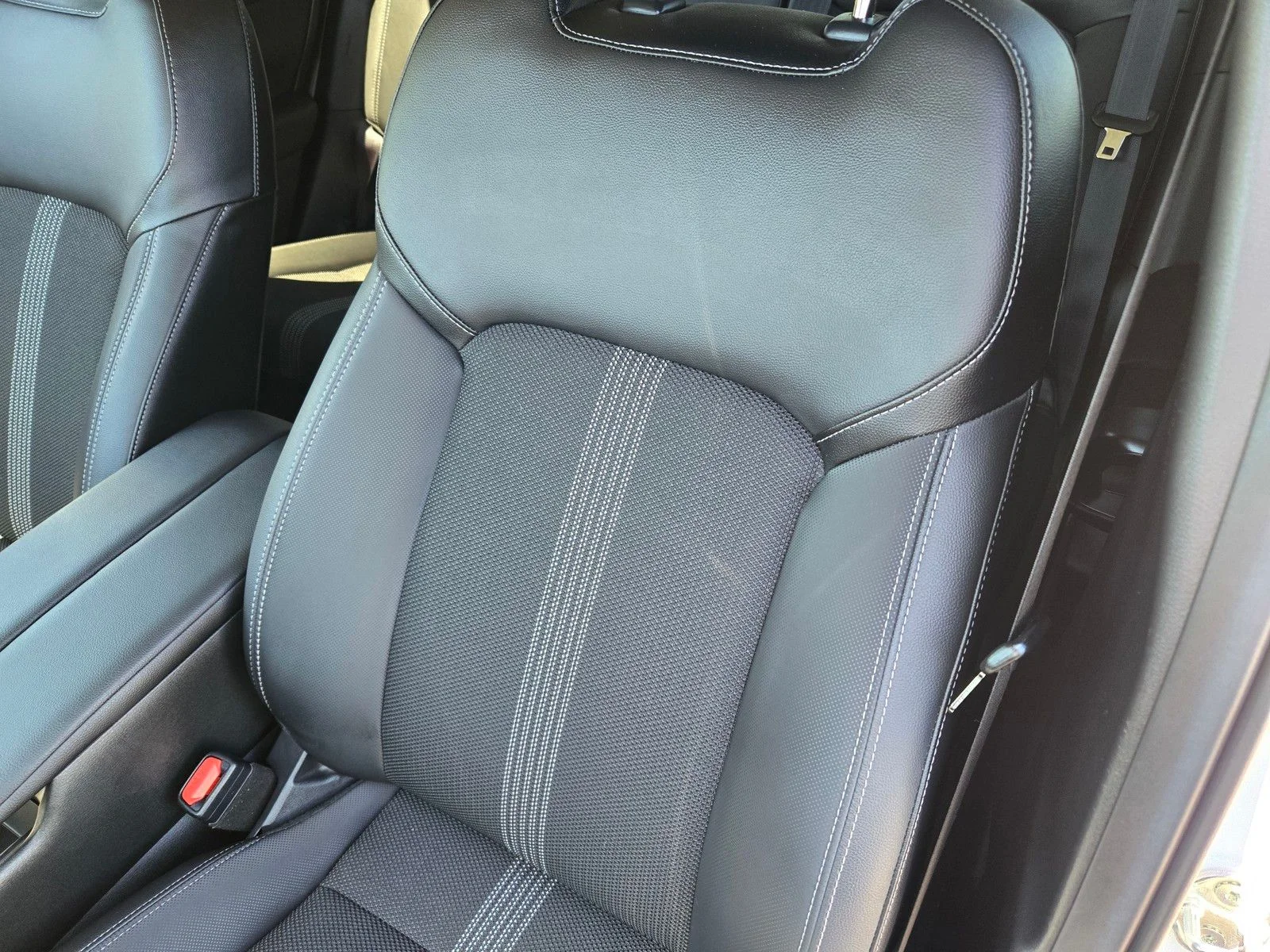 Certified Used 2025 Wind Chill Pearl Mazda 2.5 S Premium Package image 20