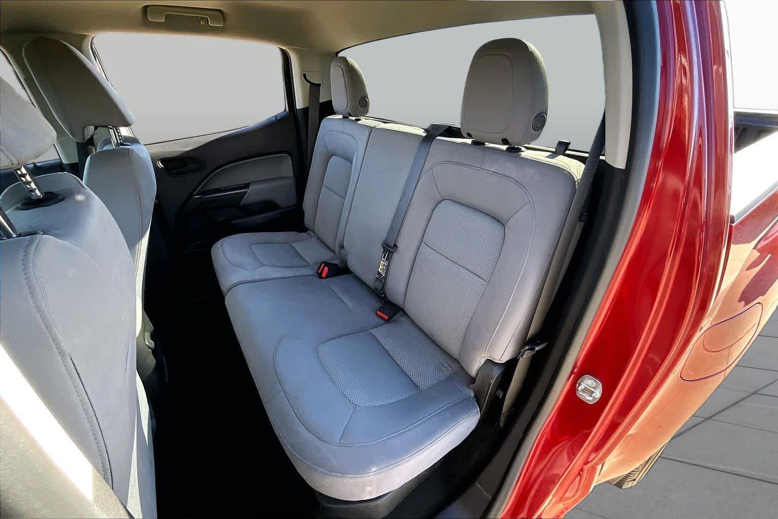 Used 2016 Copper Red Metallic GMC 2WD image 21
