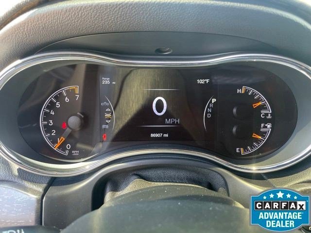 Used 2018 Diamond Black Crystal Pearlcoat Jeep Altitude image 5