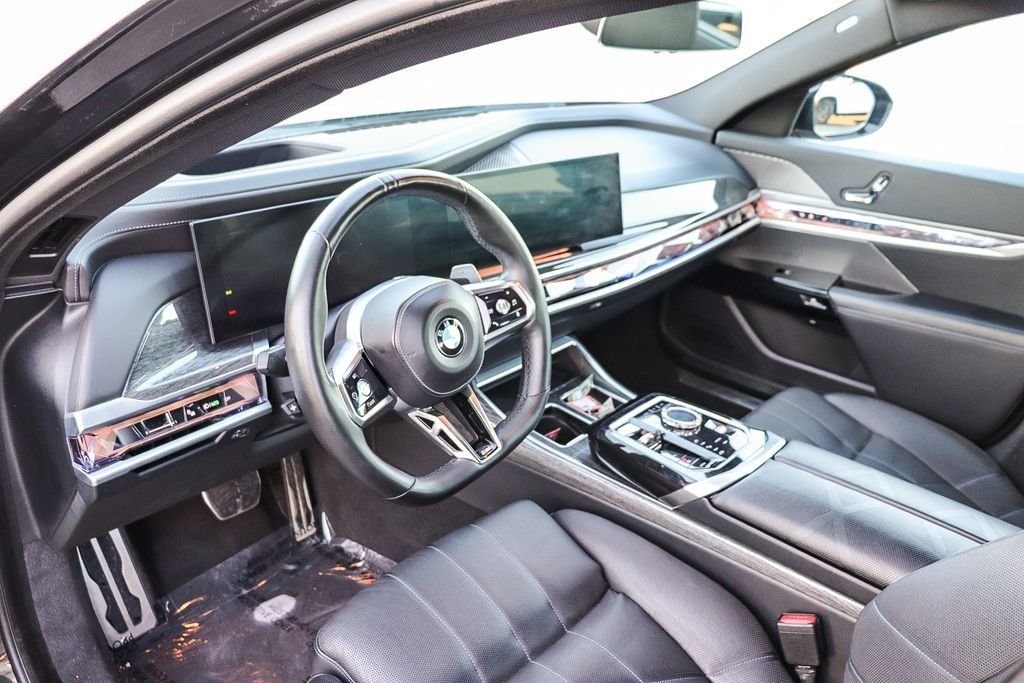 Used 2024 Black Sapphire Metallic BMW 740i image 23